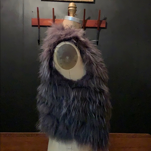 Alice + Olivia Woven fur vest - Picture 2 of 6